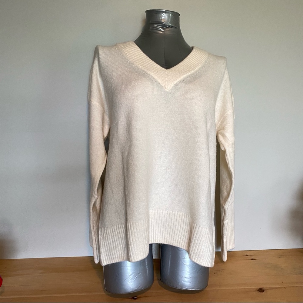 NWT GAP oversized sweater, cream, M